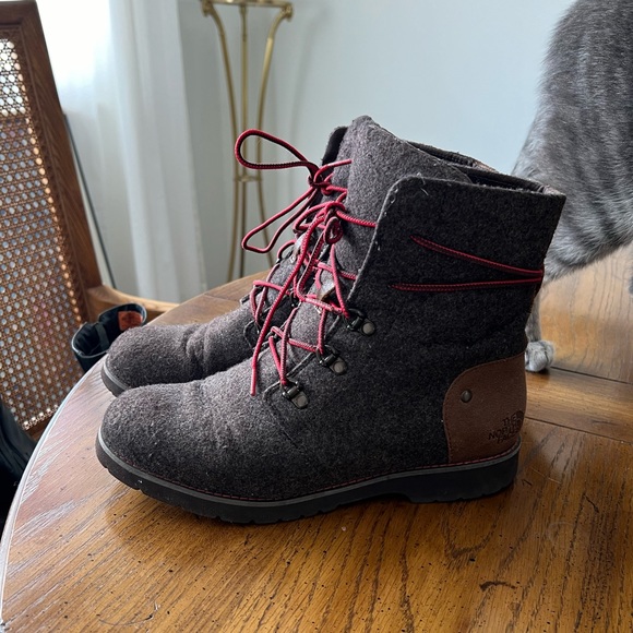 North Face Wool Boots - Picture 3 of 5